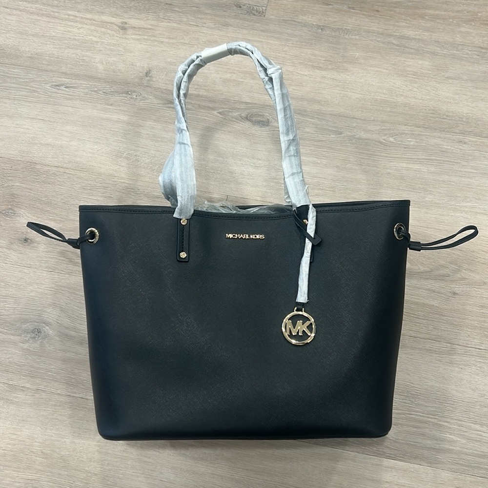 NWT Michael Kors Jet Set Shoulder Tote Bag